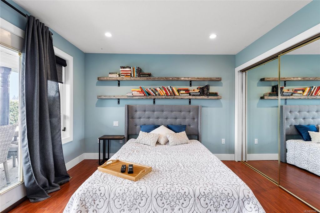 listing image 16046478789249063097