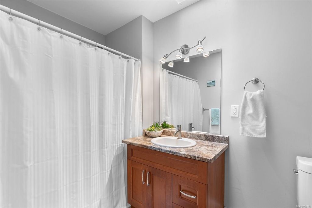 listing image 16048357491214449821