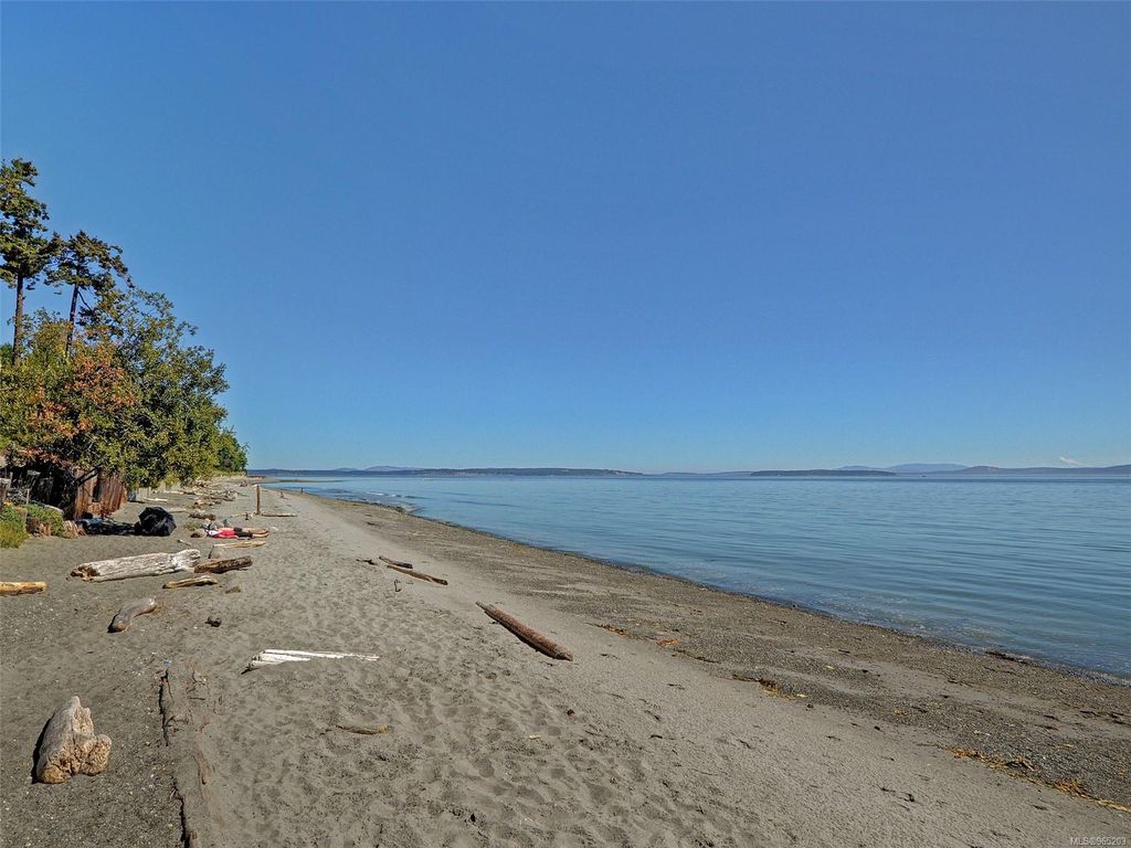 listing image 16040924874471548354