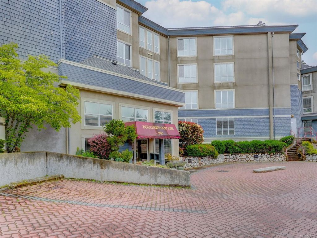 listing image 16044011803663977894