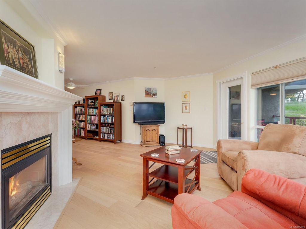 listing image 16040365011495275661