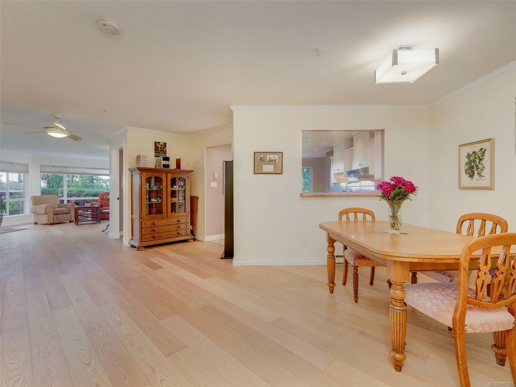 listing image 16043606198621725451