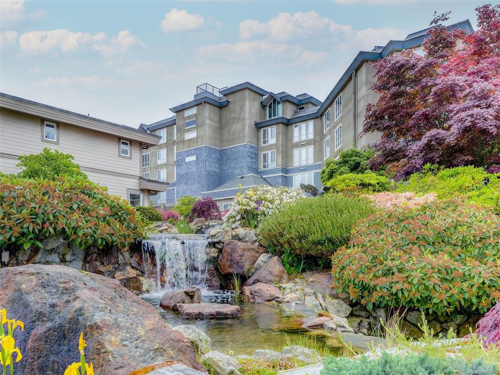 listing image 16042346368451669096