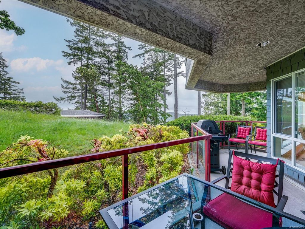 listing image 16048819776007536323