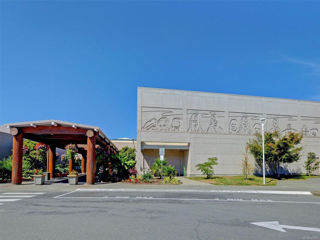 listing image 16046823283775343184