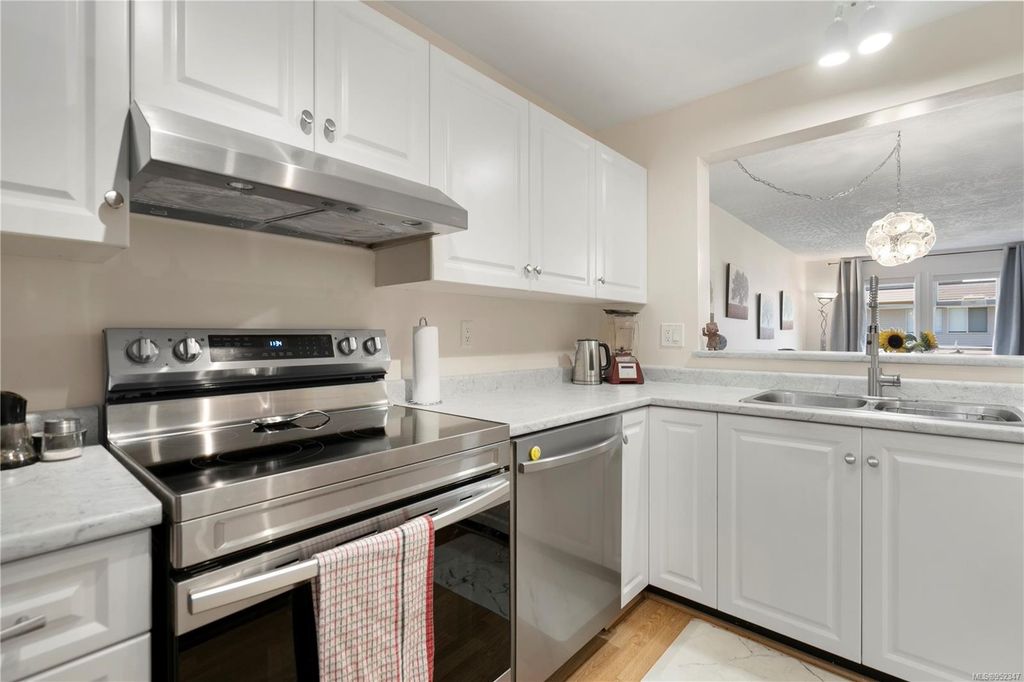 listing image 16040905117248779560