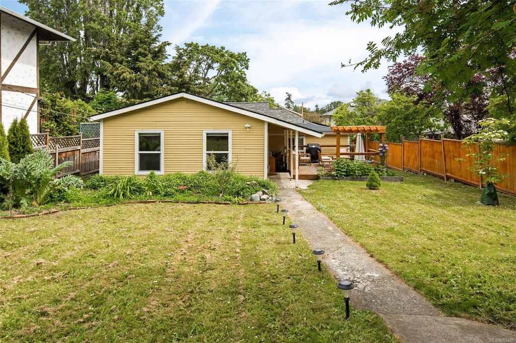 listing image 16042744247918