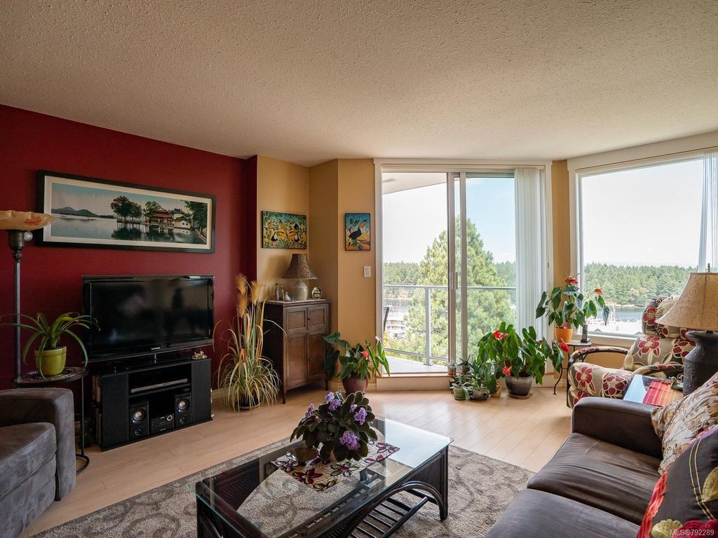 listing image 16042094235845270627