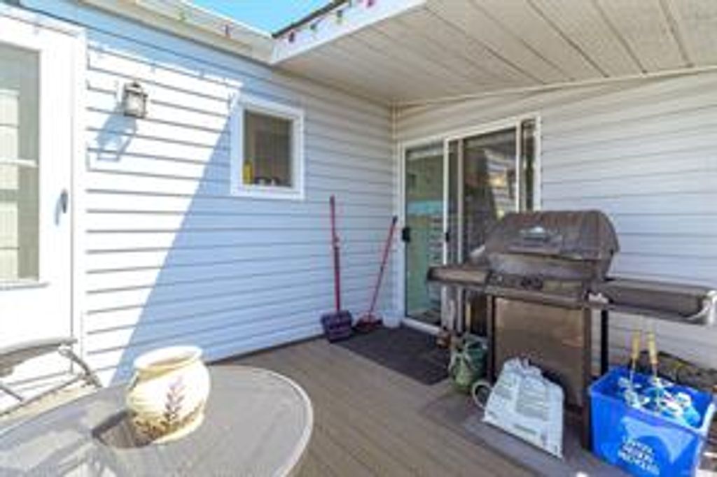listing image 16043158322807849796