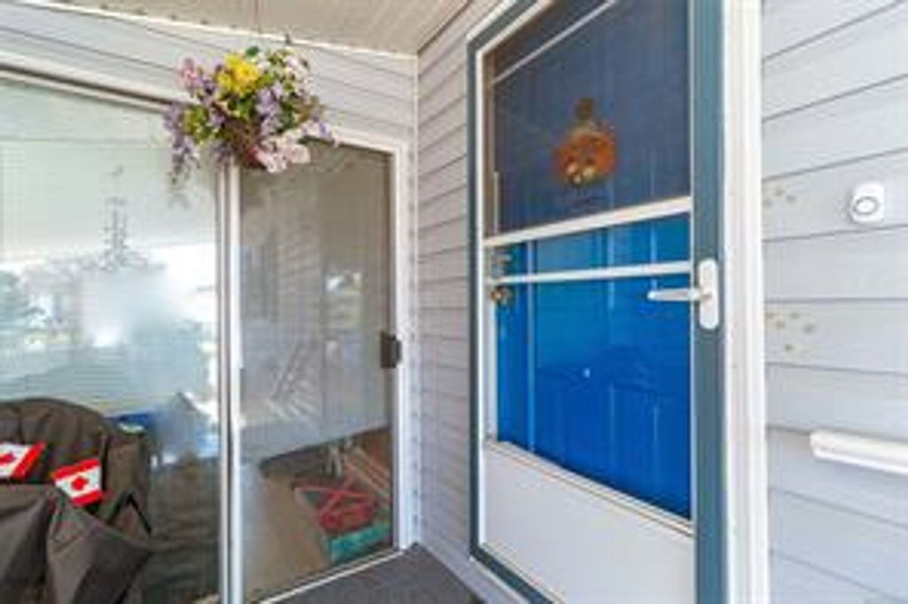 listing image 16042094044414620315