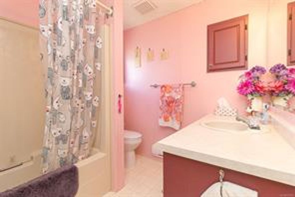 listing image 16048210309925733482