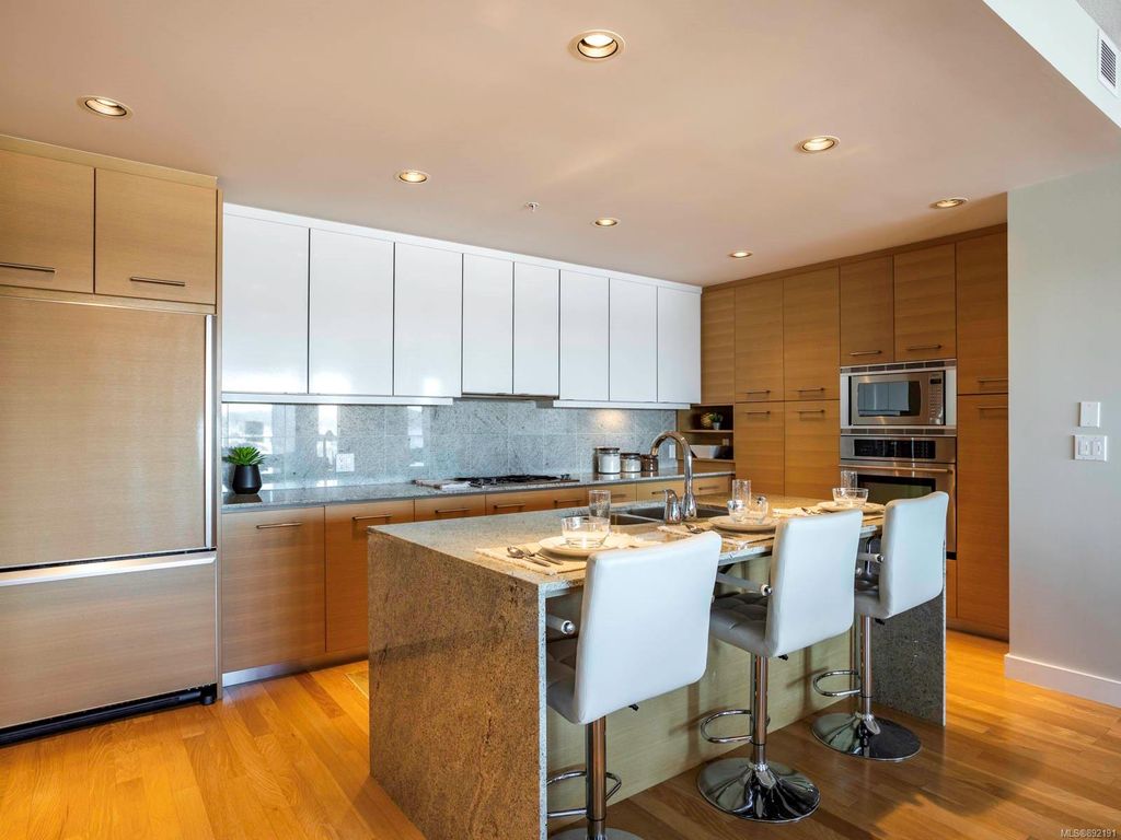 listing image 1604715796354