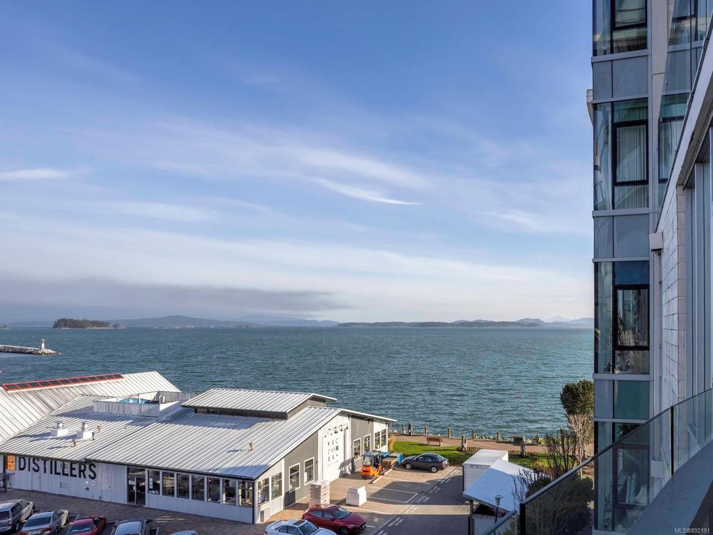 listing image 16042804334377