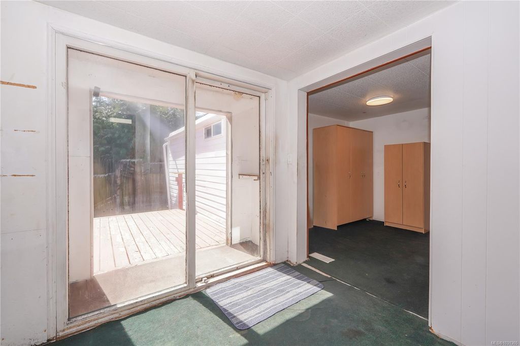 listing image 16044574257794019311