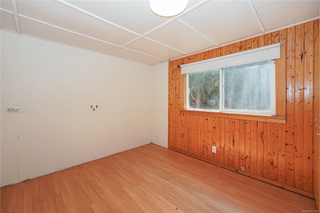 listing image 16045279043177986785