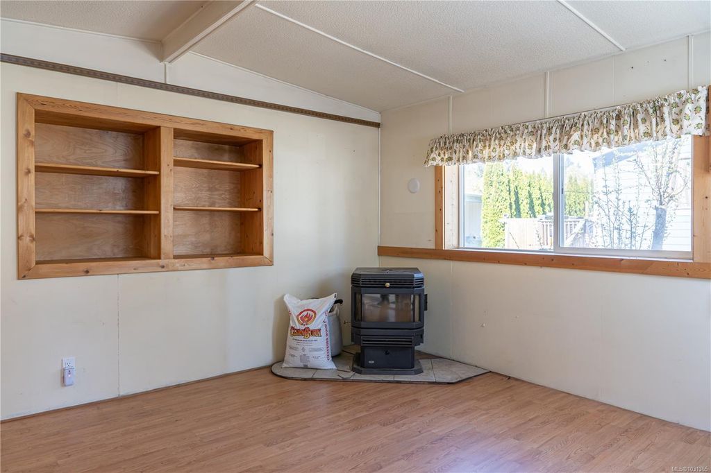 listing image 16041172703405601117