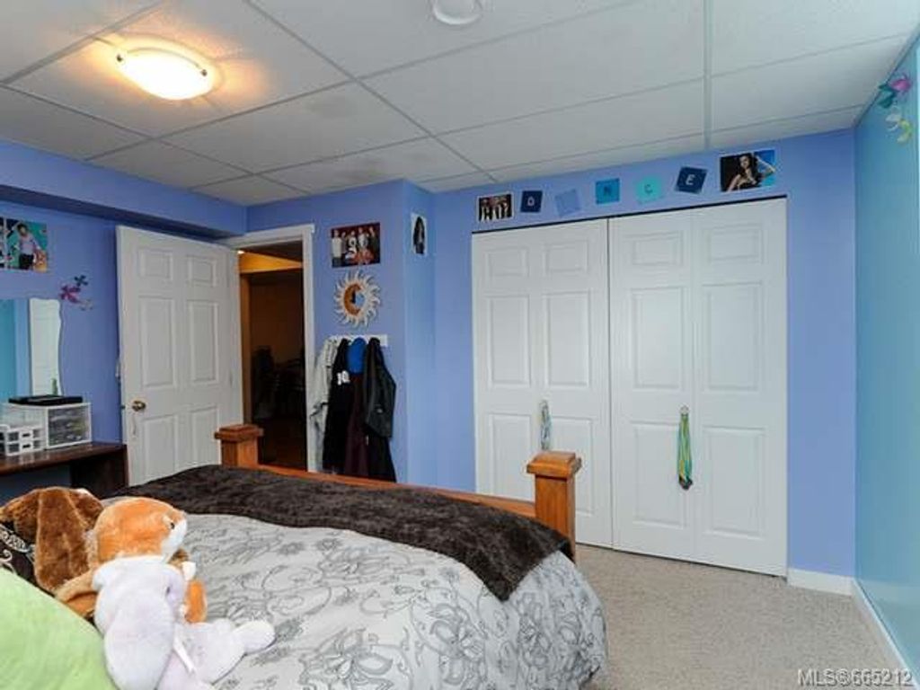 listing image 16041307448487647439