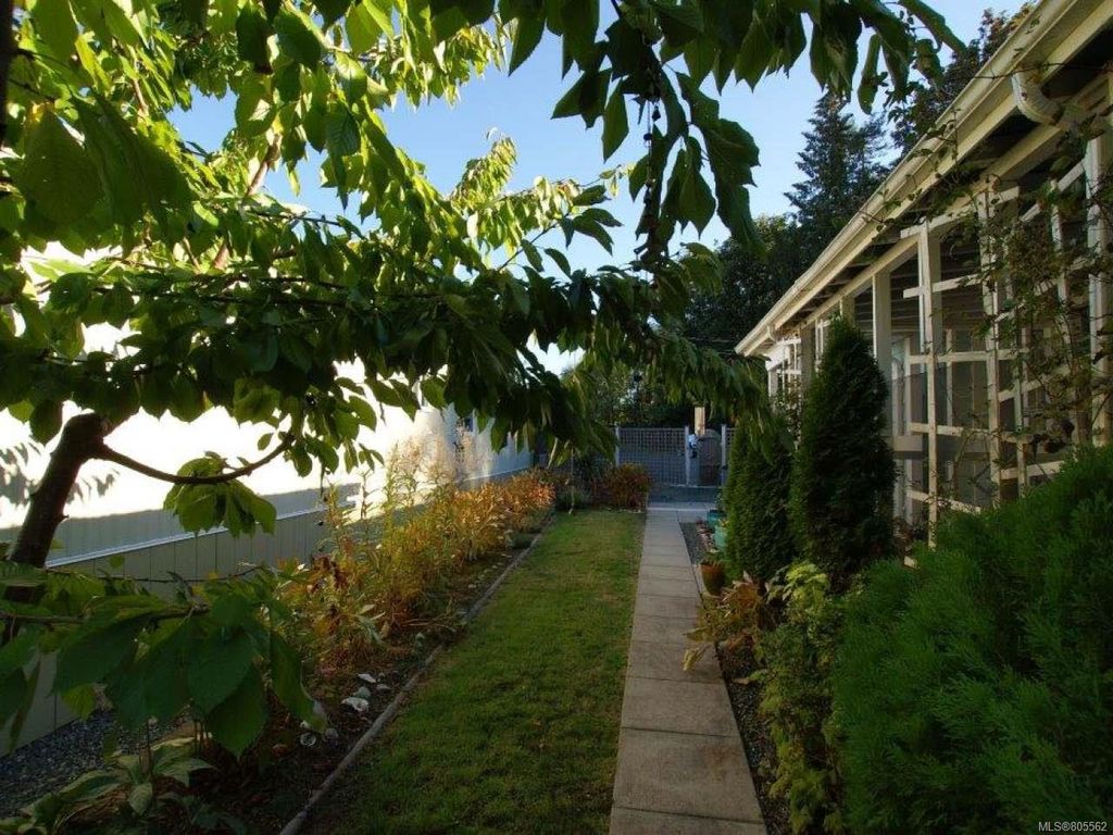 listing image 16048544763296648342