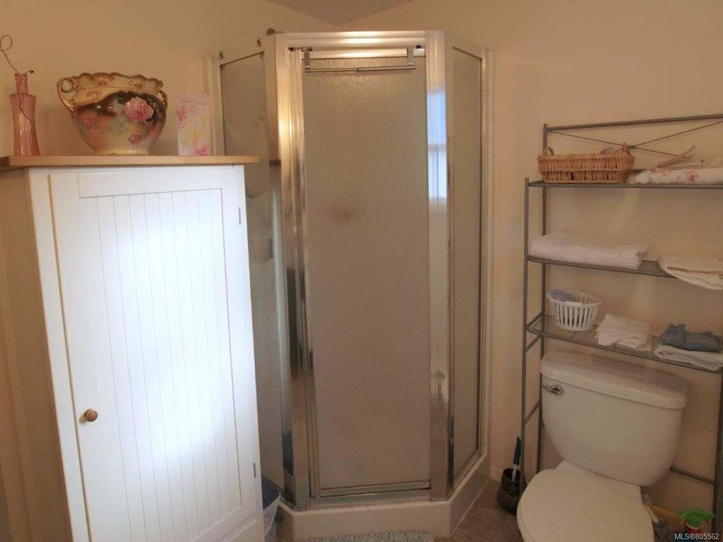 listing image 16043482884654639499