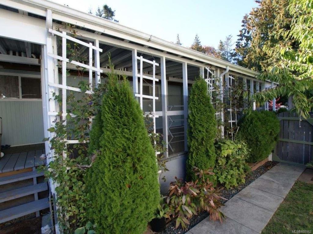 listing image 16048426482575338986