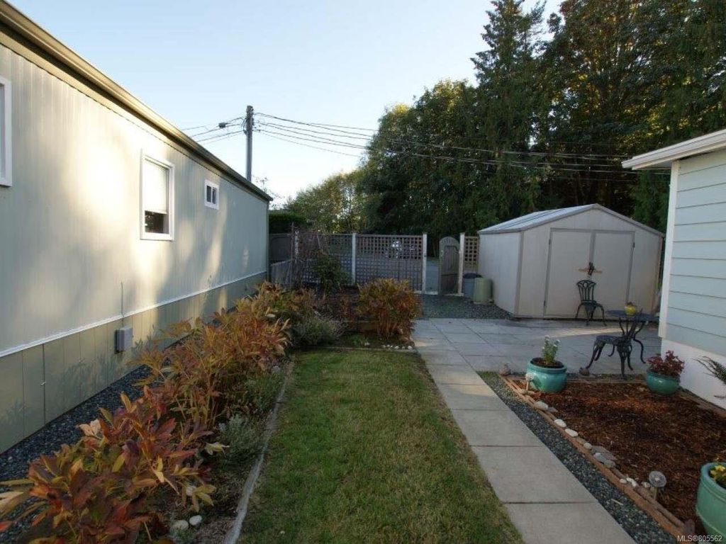 listing image 16041765185985685124