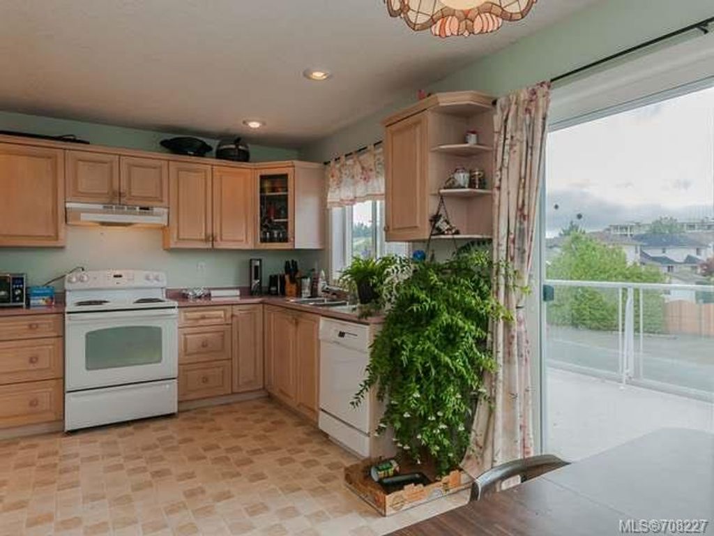 listing image 16041597193944633745