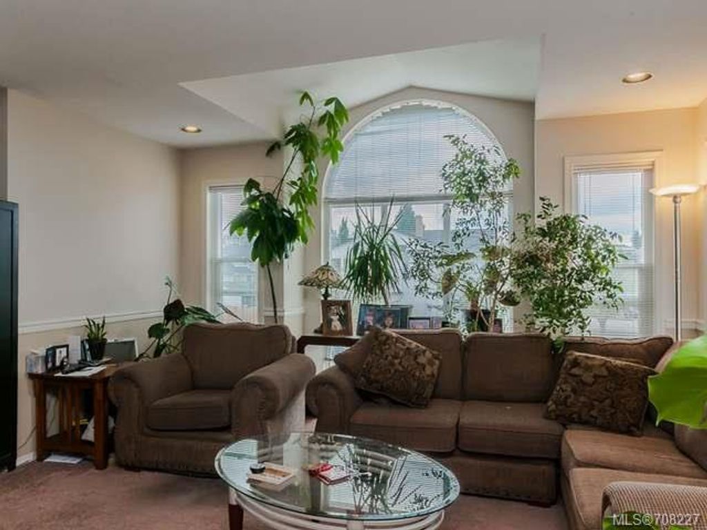 listing image 16040127456262920131