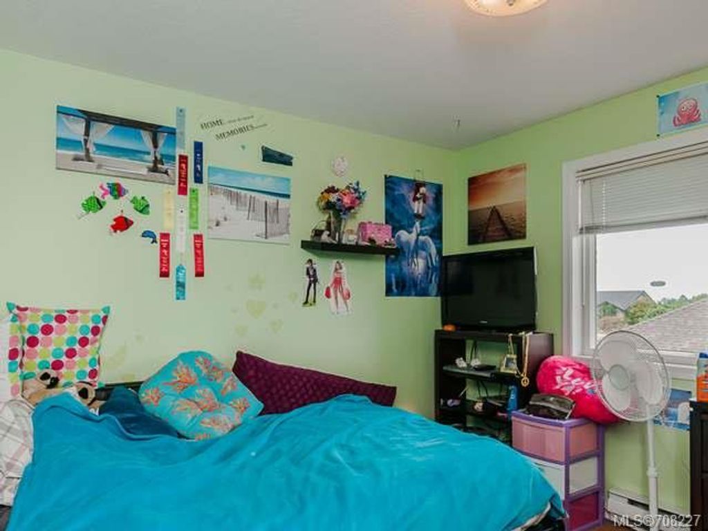 listing image 16046128936454696335