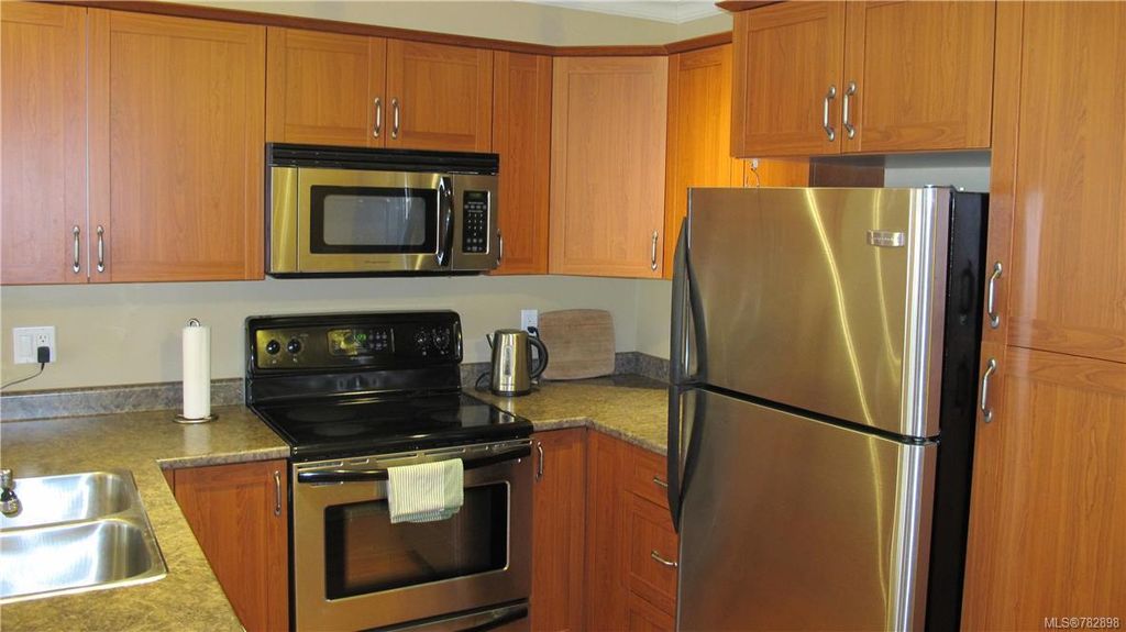 listing image 16045828508353085615