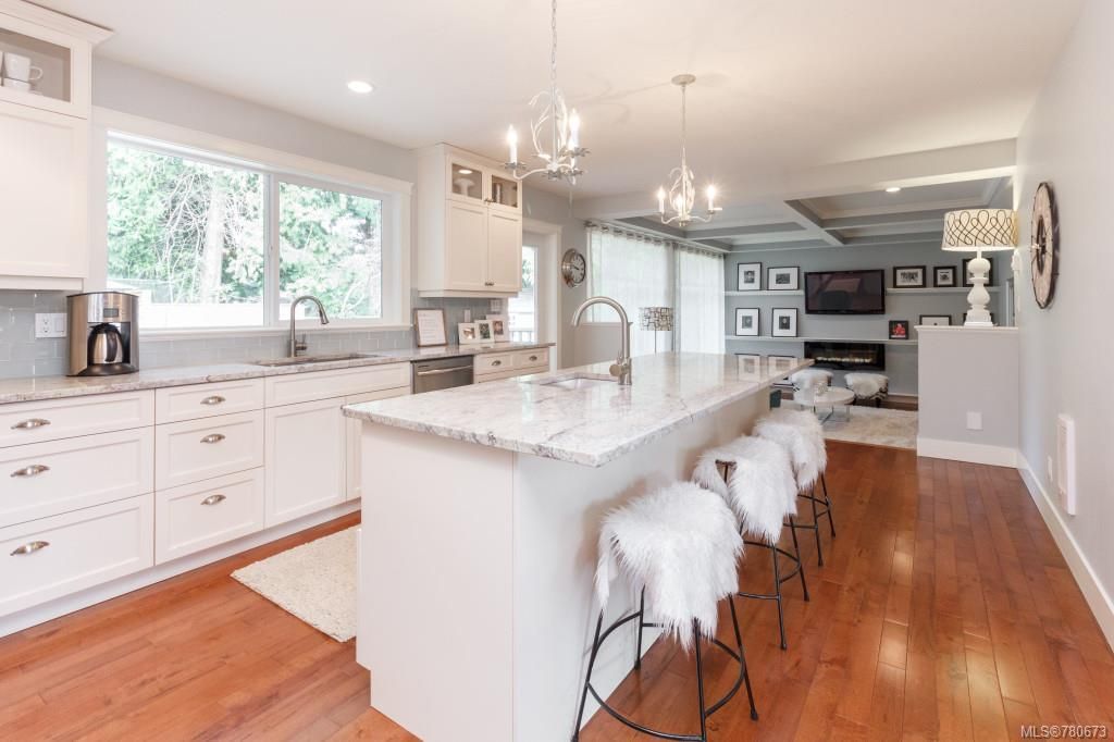 listing image 16043298391935359443