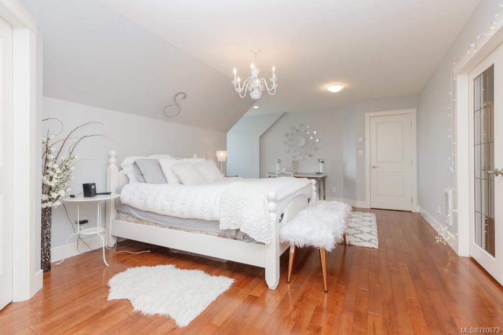 listing image 16045105429721013081