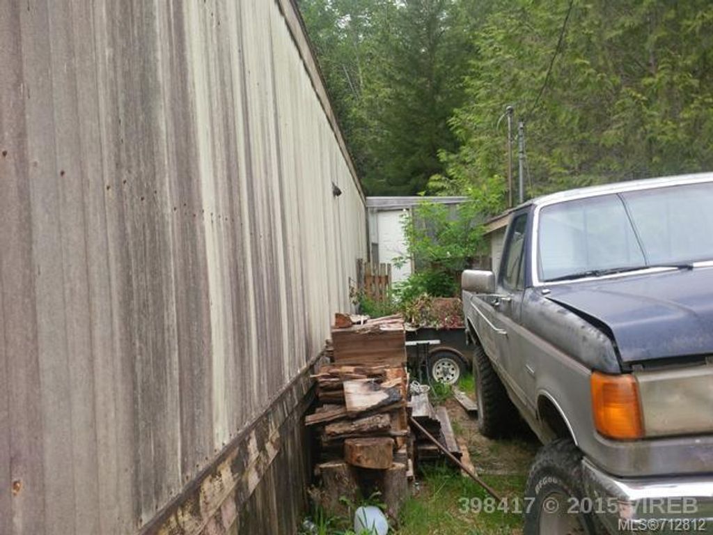 listing image 16047559930214912484