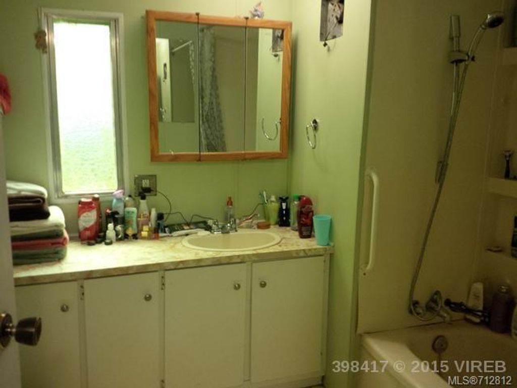listing image 16040981640029369429