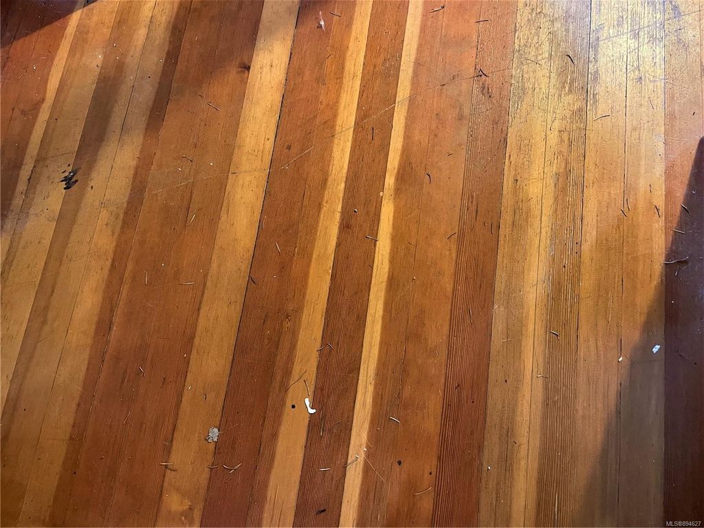 listing image 16041413517746