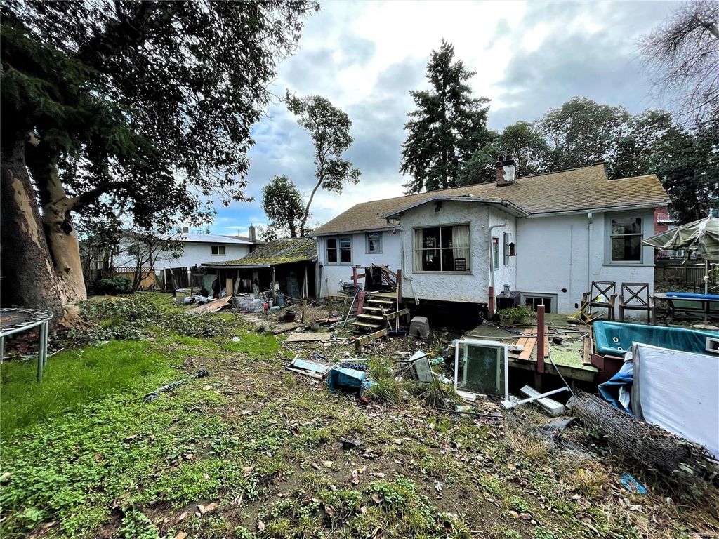 listing image 16042470801561