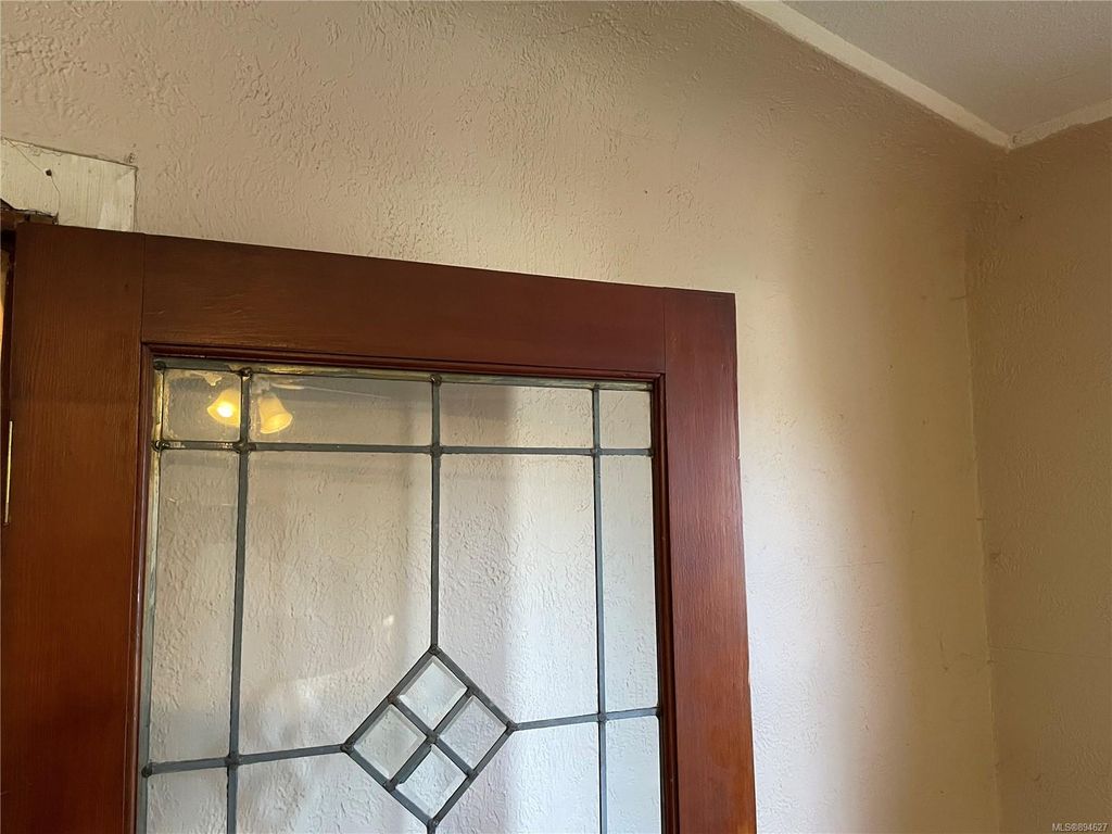 listing image 16041999496245