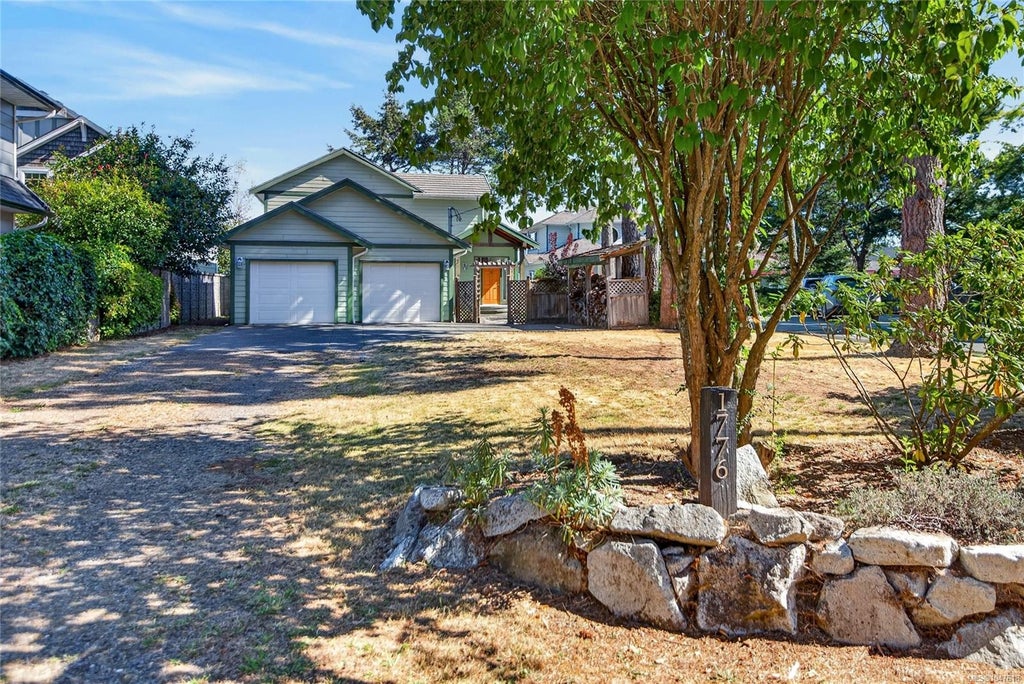 1776 ASTRA RD, COMOX, BC V9M 4B6 - Image 340749127.jpeg?d=l