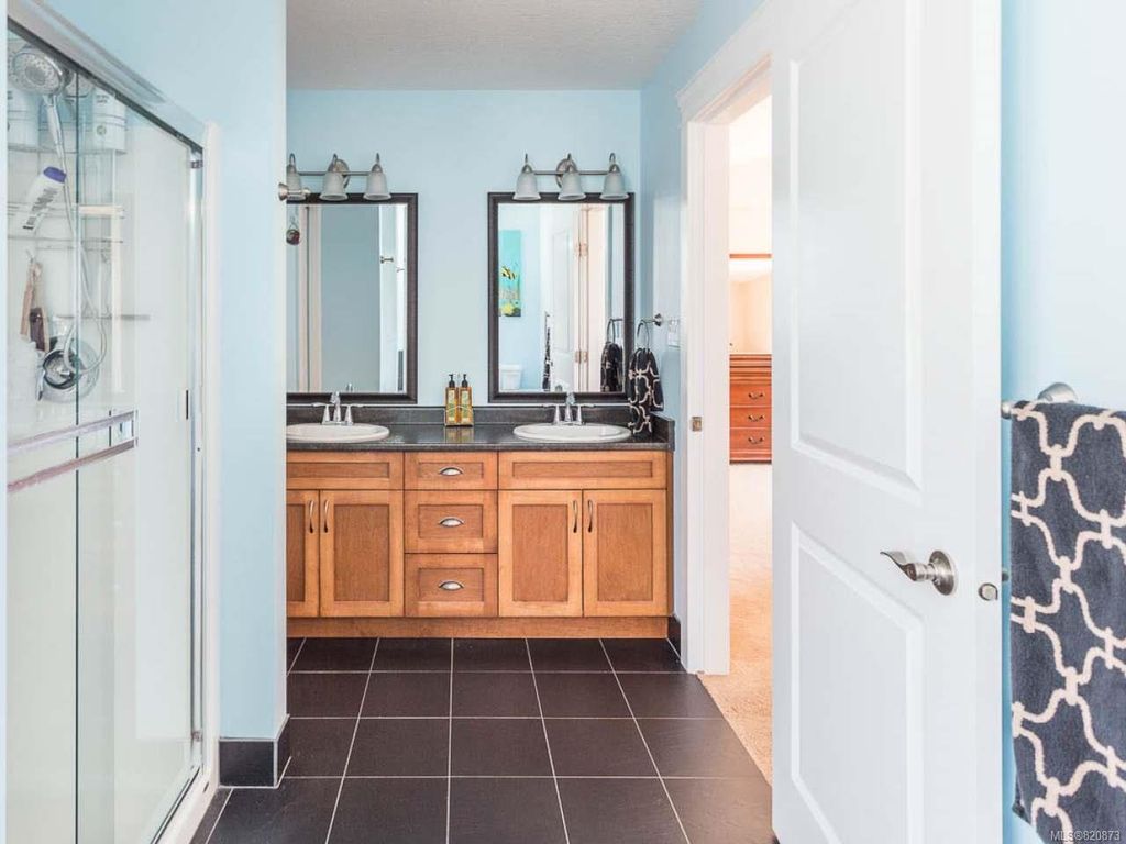 listing image 16041346810812