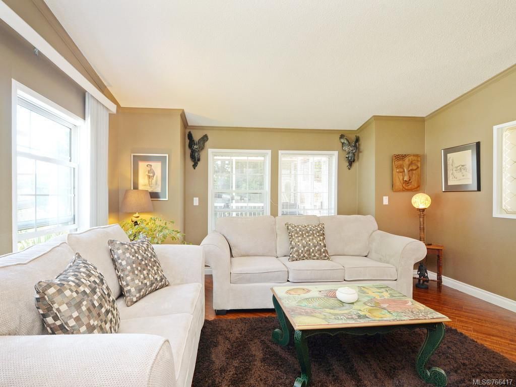 listing image 16043341401641802820