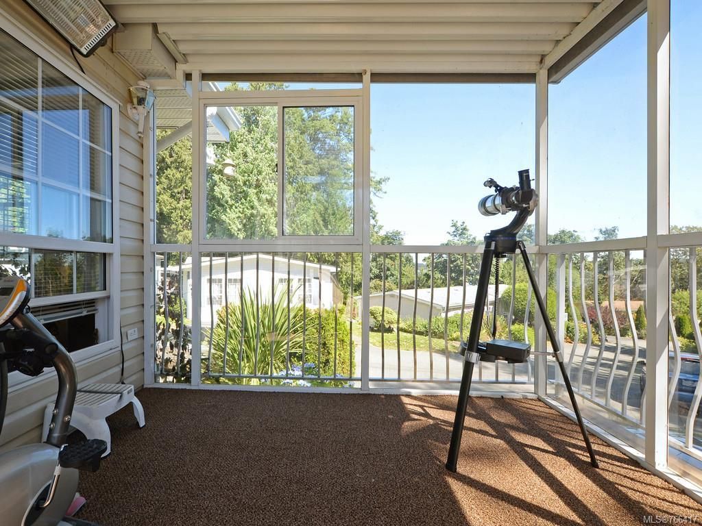 listing image 16049500150053462300