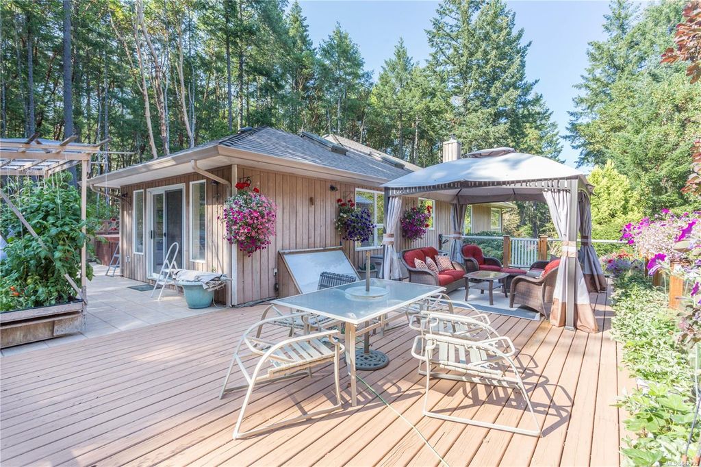 listing image 16047346955420135903