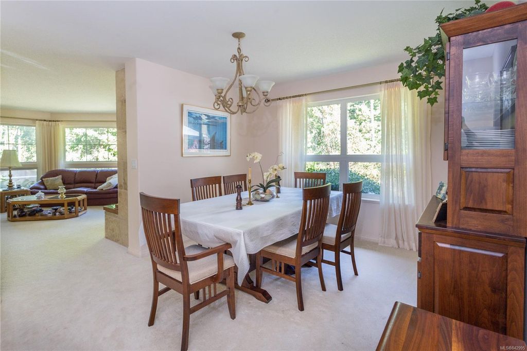 listing image 16045388209868897820