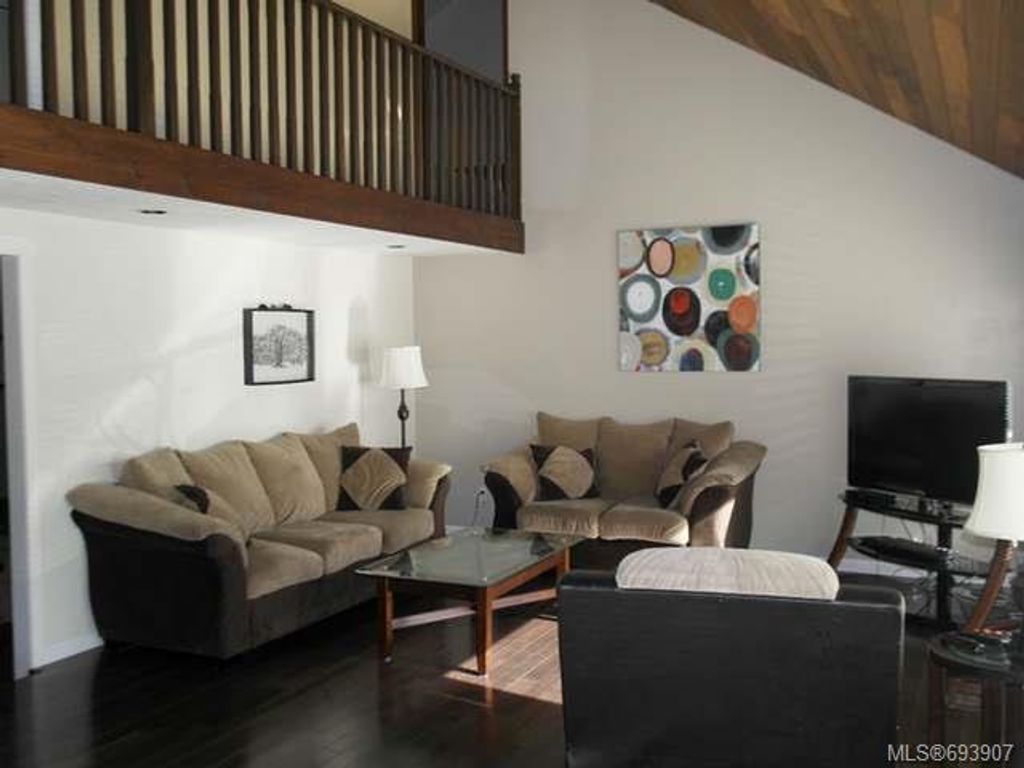 listing image 16046865490878235265