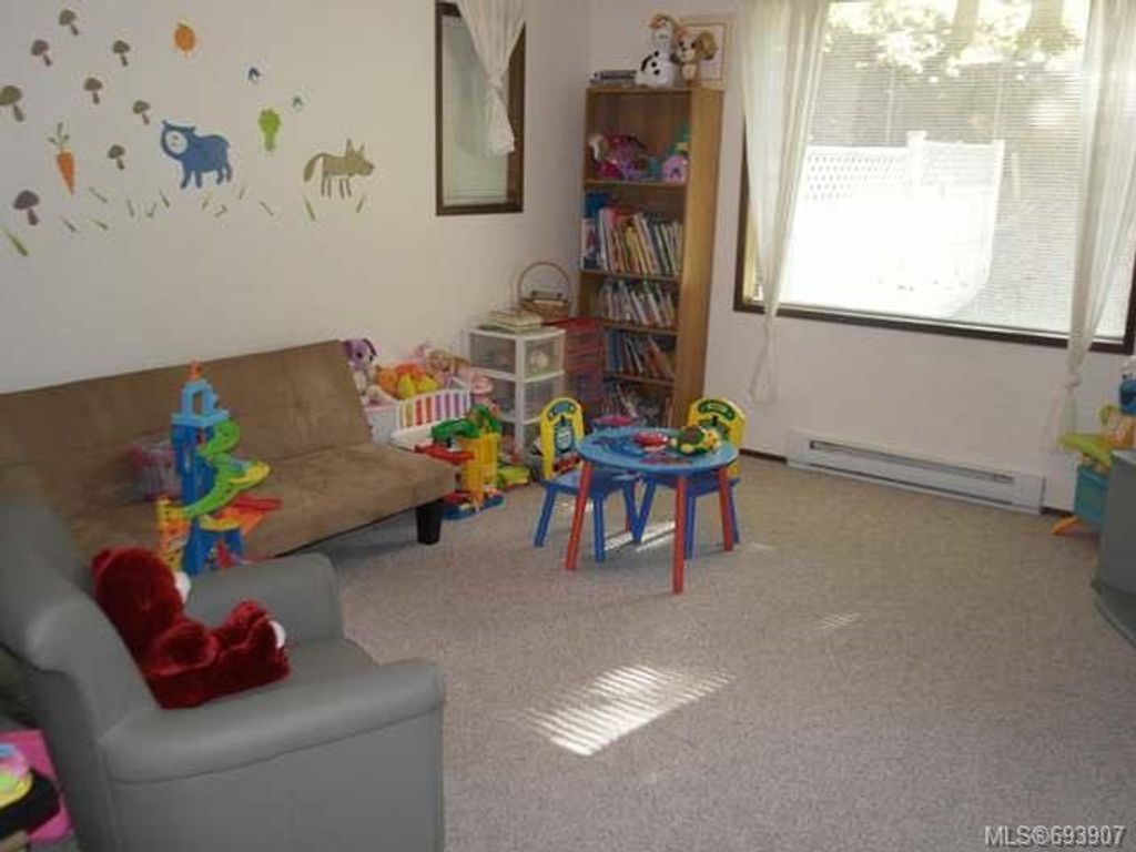 listing image 16045423067395273540