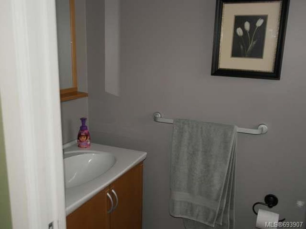 listing image 16047438465500591677