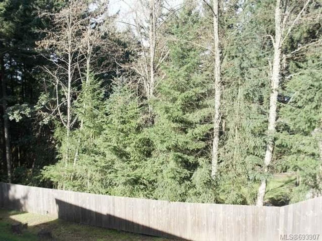 listing image 16048240480911038636