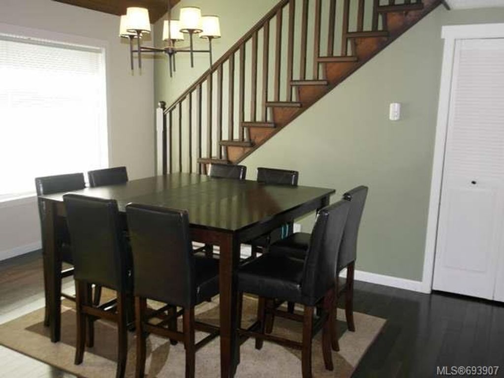 listing image 16045540476034159406