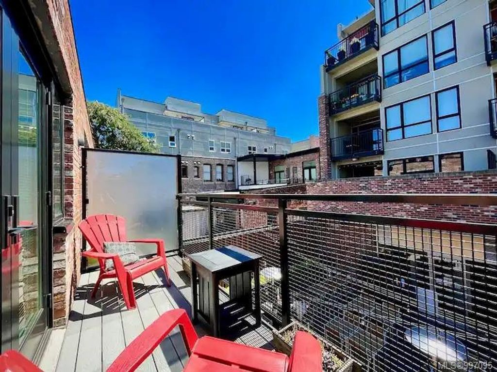 listing image 16045331426529715040
