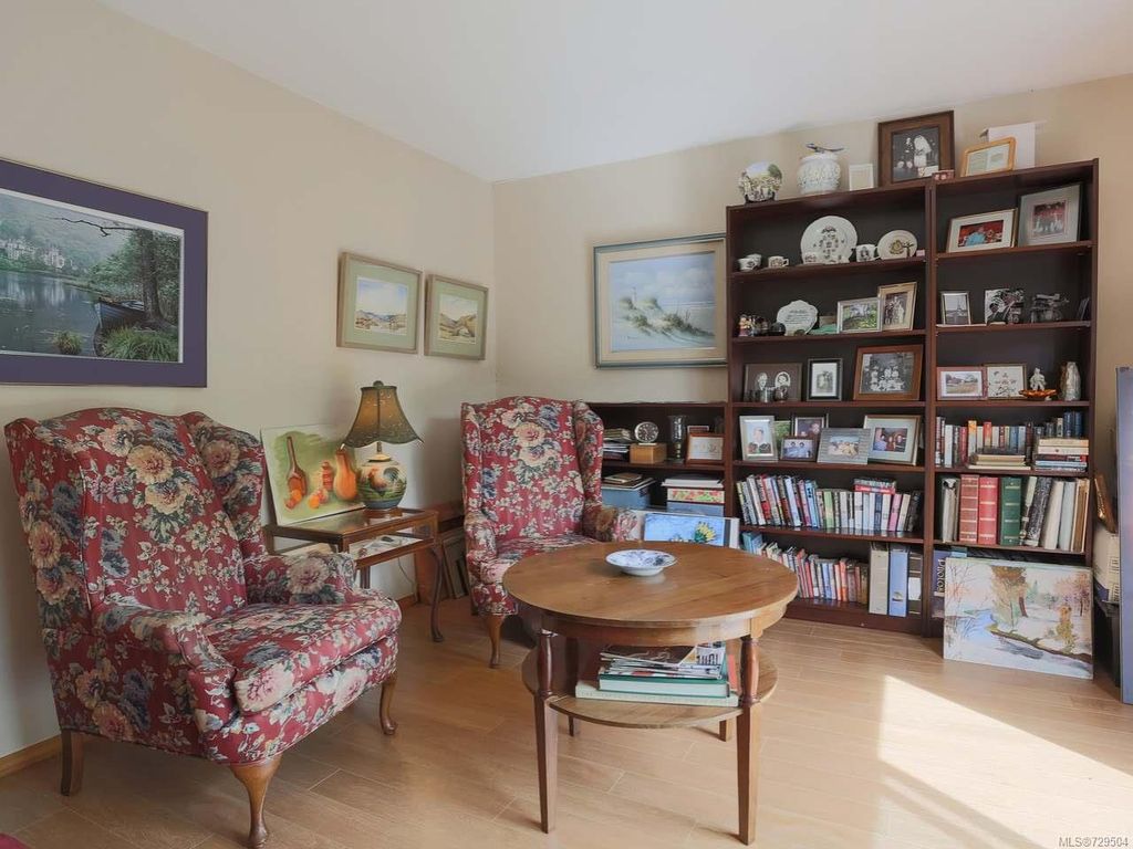 listing image 16040111494487605502