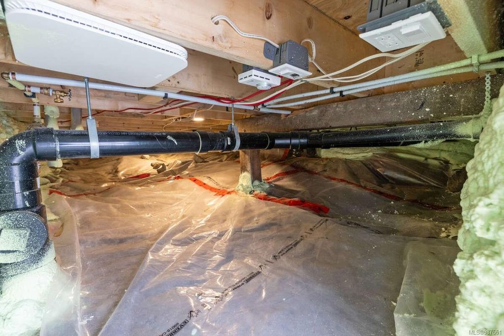 listing image 16047155155756606820